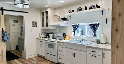 102 Seventh Street, Westwood, CA 96137 Photo
