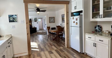 102 Seventh Street, Westwood, CA 96137 Photo
