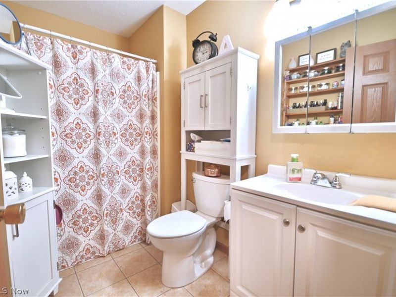 4942 Signature Circle, Austintown, OH 44515 Photo 14