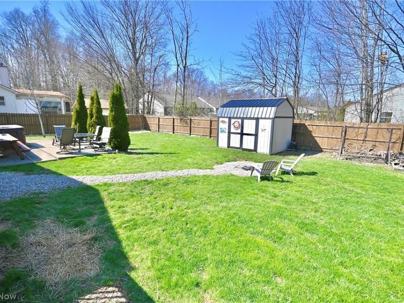 4942 Signature Circle, Austintown, OH 44515 Photo 3