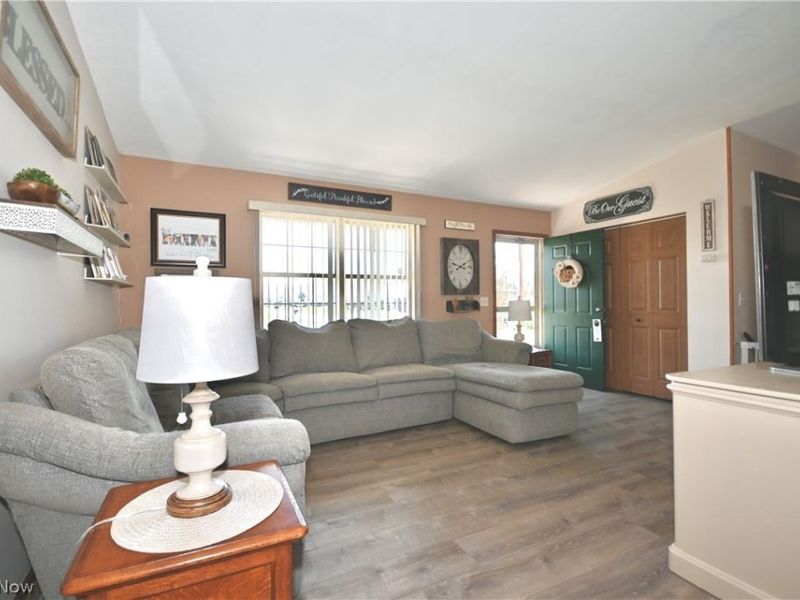 4942 Signature Circle, Austintown, OH 44515 Photo 7