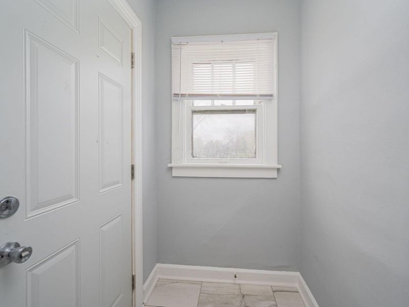 2263-2265 Leonard Avenue, Columbus, OH 43219 Photo 16