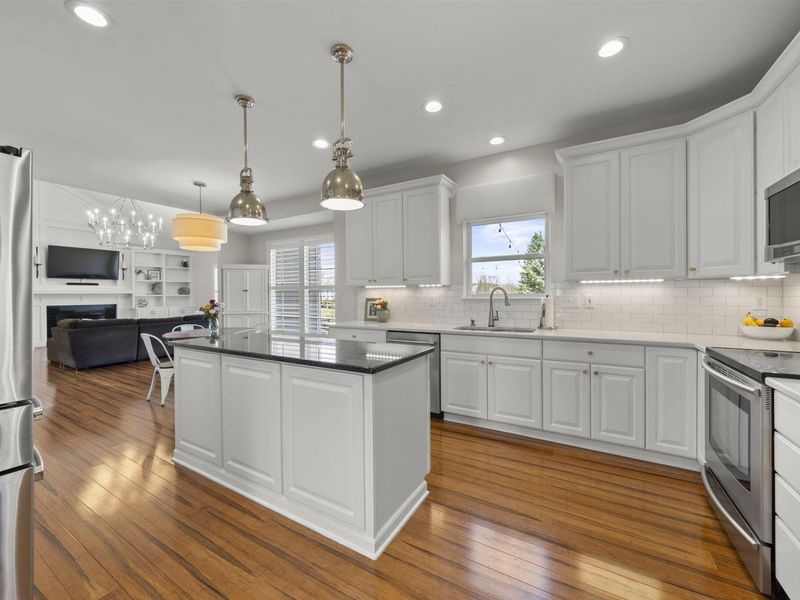 4004 Village Club Drive, Powell, OH 43065 Photo 2