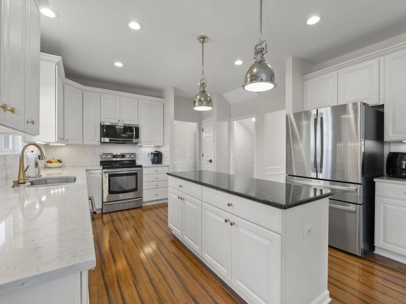 4004 Village Club Drive, Powell, OH 43065 Photo 4