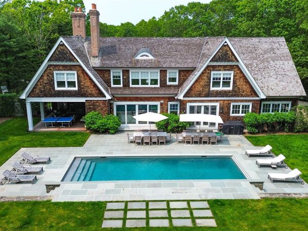 14 W Hills Court , Southampton, NY 11968