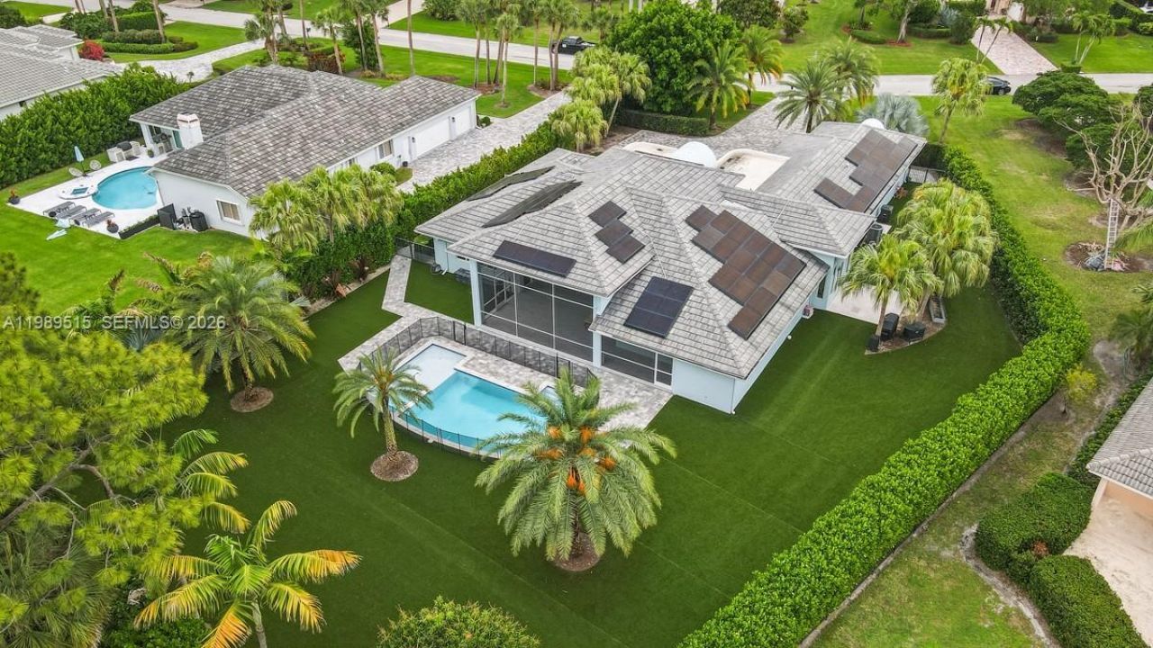 8179 Lakeview Dr, West Palm Beach, FL 33412 Photo