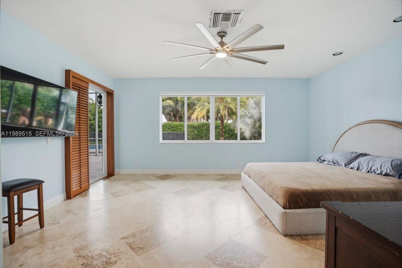 8179 Lakeview Dr, West Palm Beach, FL 33412 Photo