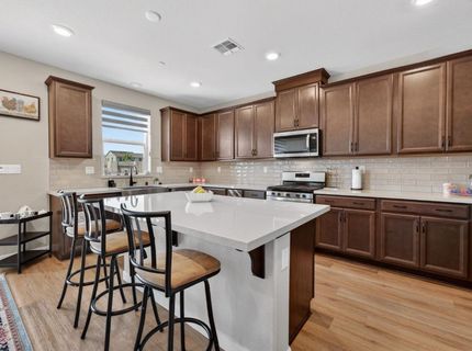 2049 Borealis Cir, Roseville, CA 95747 Photo