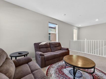 2049 Borealis Cir, Roseville, CA 95747 Photo