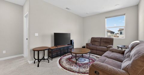 2049 Borealis Cir, Roseville, CA 95747 Photo