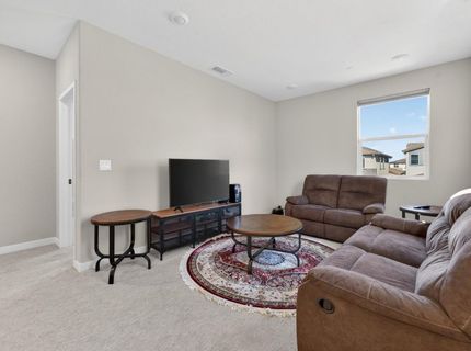 2049 Borealis Cir, Roseville, CA 95747 Photo