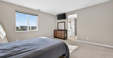 2049 Borealis Cir, Roseville, CA 95747 Photo