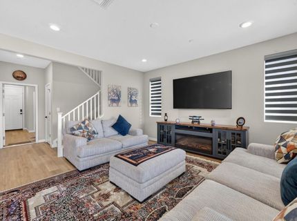 2049 Borealis Cir, Roseville, CA 95747 Photo