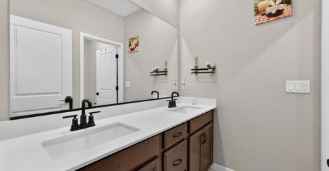 2049 Borealis Cir, Roseville, CA 95747 Photo