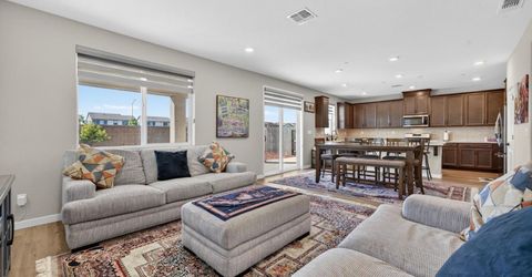 2049 Borealis Cir, Roseville, CA 95747 Photo