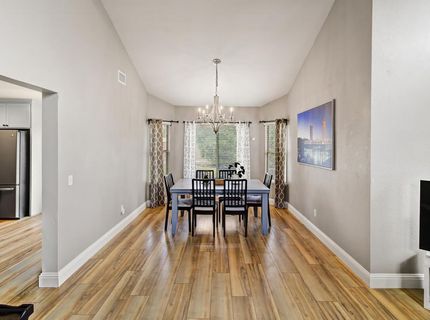 8153 La Almendra Way, Sacramento, CA 95823 Photo