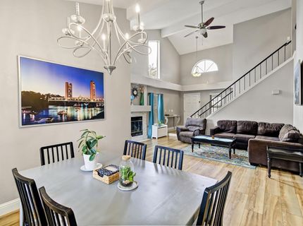 8153 La Almendra Way, Sacramento, CA 95823 Photo