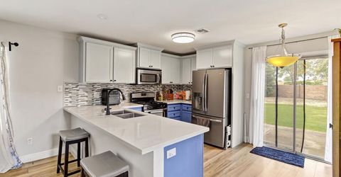 8153 La Almendra Way, Sacramento, CA 95823 Photo