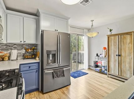 8153 La Almendra Way, Sacramento, CA 95823 Photo