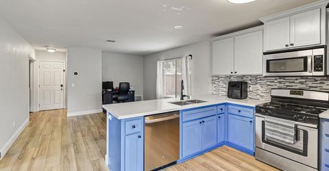 8153 La Almendra Way, Sacramento, CA 95823 Photo