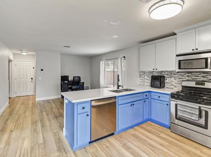 8153 La Almendra Way, Sacramento, CA 95823 Photo