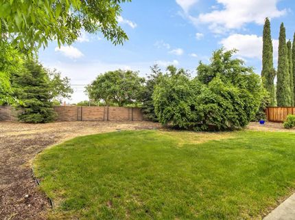 8153 La Almendra Way, Sacramento, CA 95823 Photo