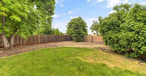 8153 La Almendra Way, Sacramento, CA 95823 Photo