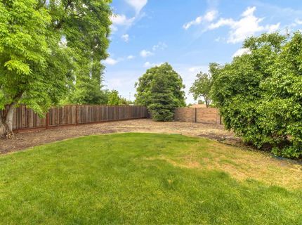 8153 La Almendra Way, Sacramento, CA 95823 Photo