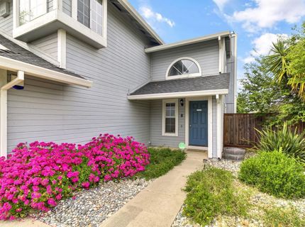 8153 La Almendra Way, Sacramento, CA 95823 Photo