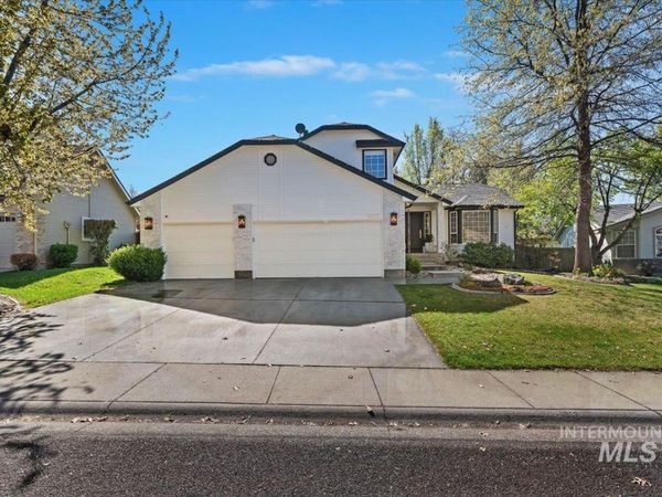 1917 E Shalimar Dr, Eagle, ID 83616