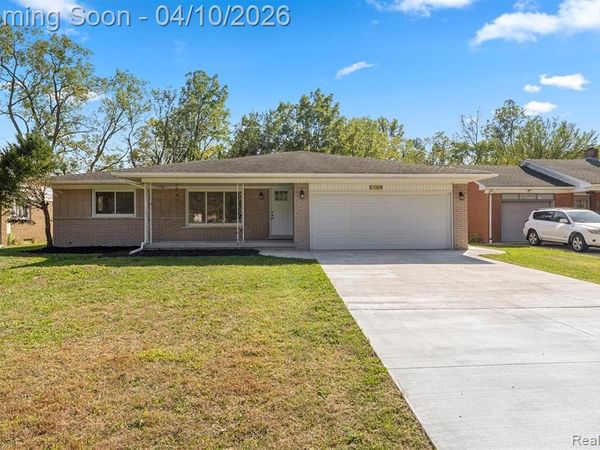 24369 Melody Lane, Taylor, MI 48180