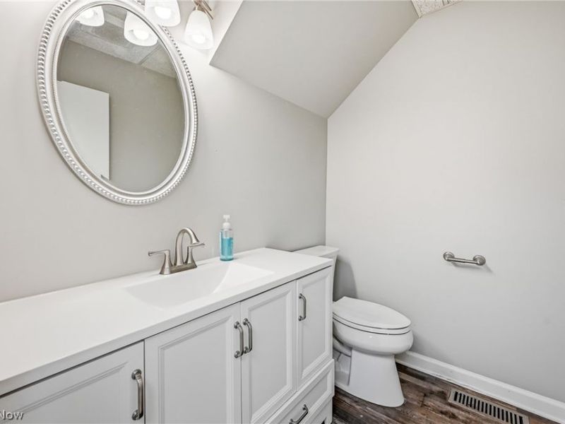 1820 E Market Street, Warren, OH 44483 Photo 15