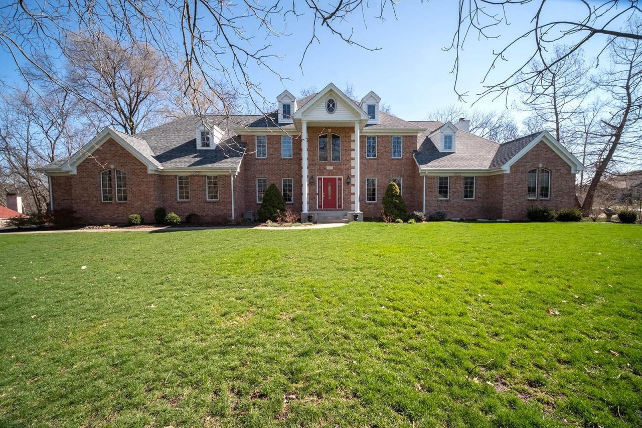 9029 Sheringham Drive, Roscoe, IL 61073 Main Photo