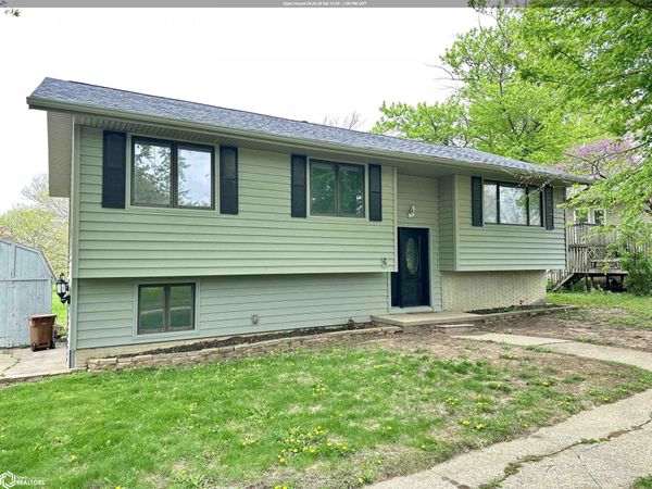 2007 Spring Street, Grinnell, IA 50112