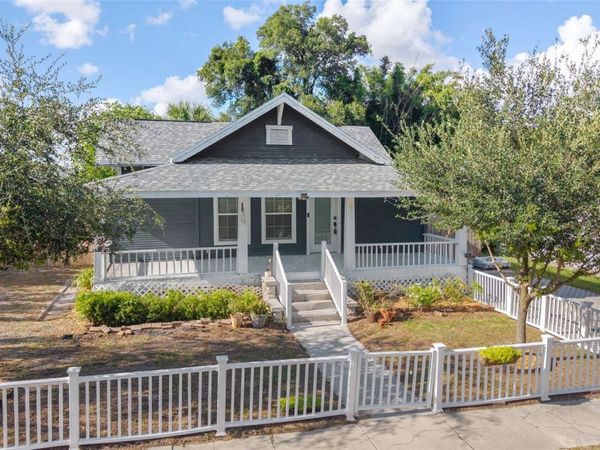 800 E GENESEE STREET , TAMPA, FL 33603