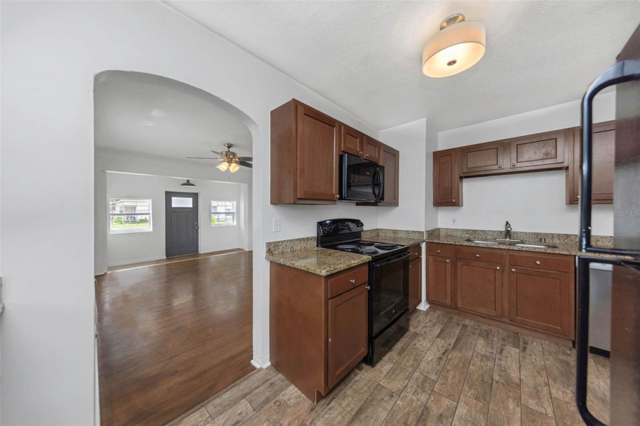 2545 32nd Avenue N, Saint Petersburg, FL 33713 Photo