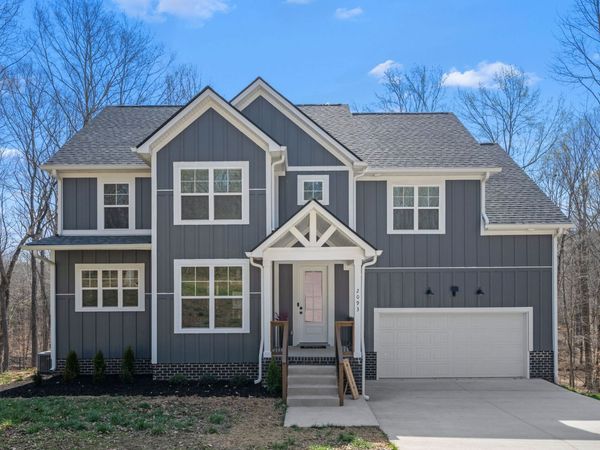 2093 Ferry Rd, Clarksville, TN 37040