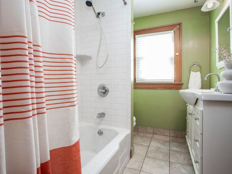 175 E Lakeview Avenue, Columbus, OH 43202 Photo 34