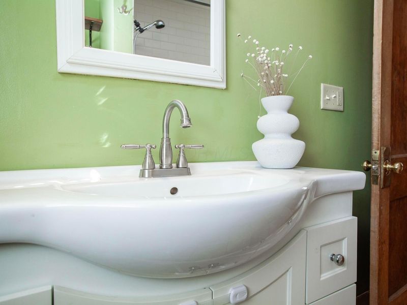 175 E Lakeview Avenue, Columbus, OH 43202 Photo 35