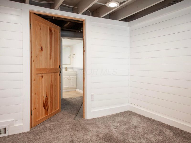 175 E Lakeview Avenue, Columbus, OH 43202 Photo 46