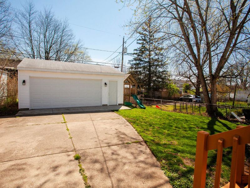 175 E Lakeview Avenue, Columbus, OH 43202 Photo 48