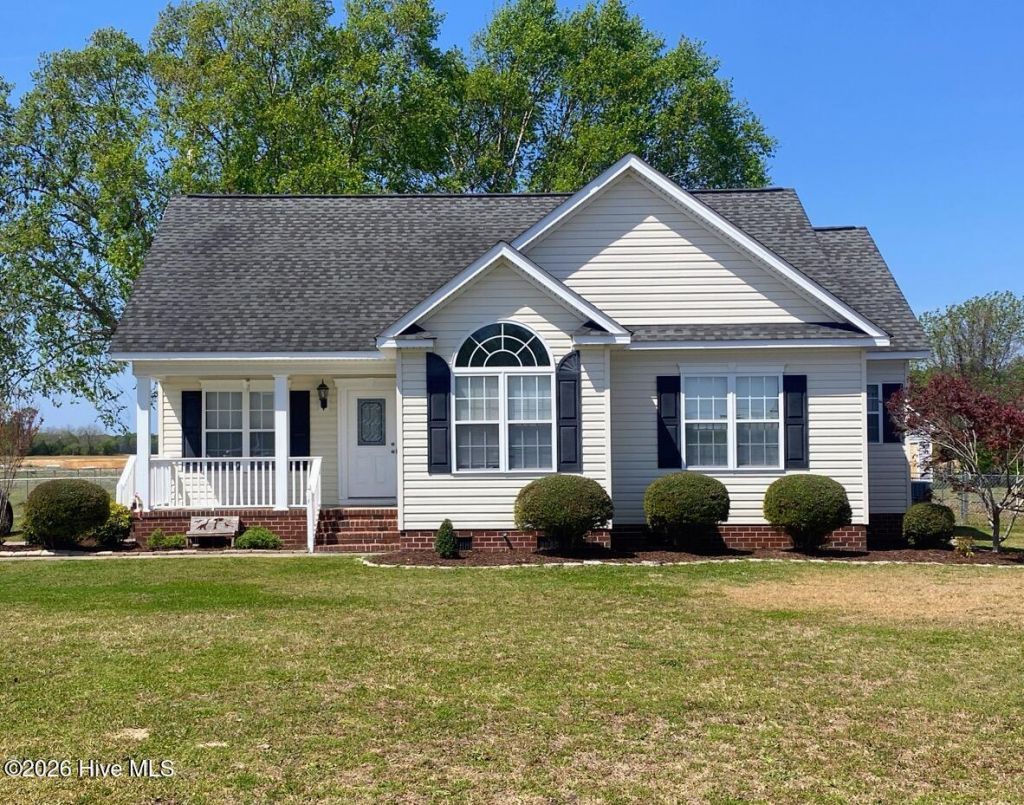 105 Willowbrook Drive, Pikeville, NC 27863 Main Photo