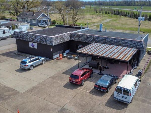 15 E Riverside Drive, Evansville, IN 47713