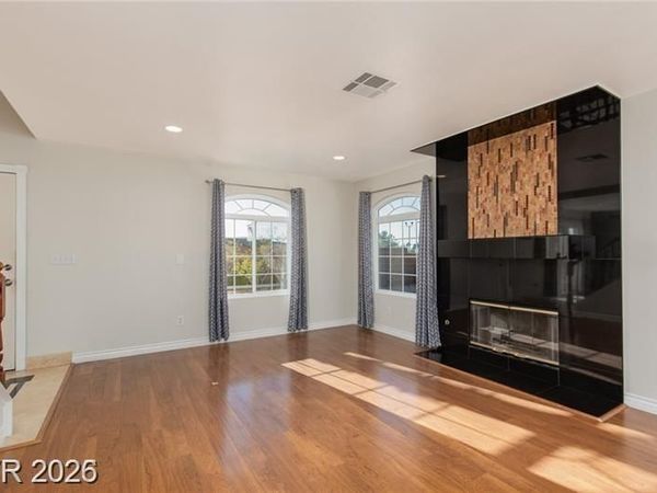 924 Angel Star Lane, Las Vegas, NV 89145