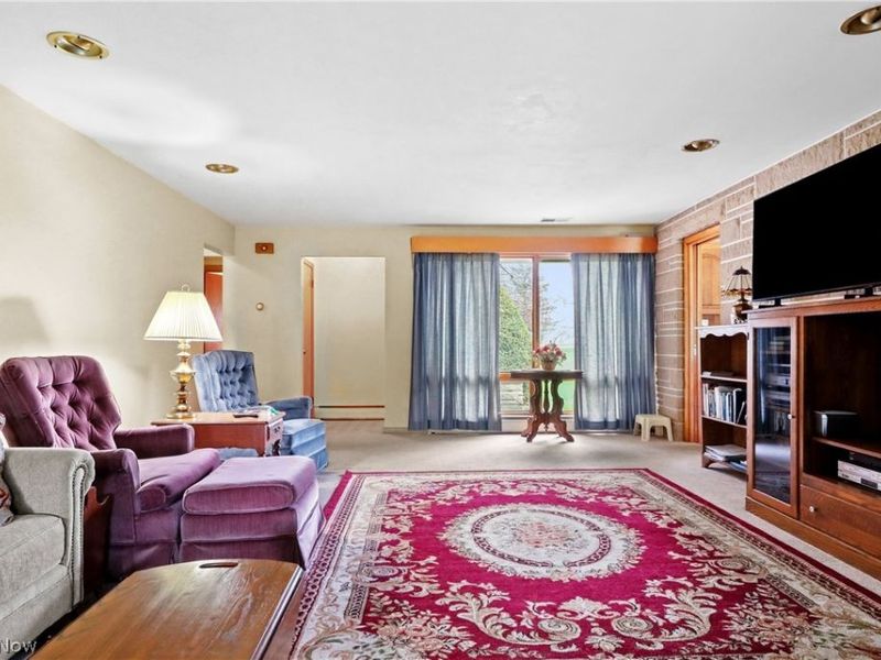 14560 Cenfield Street NE, Alliance, OH 44601 Photo 11