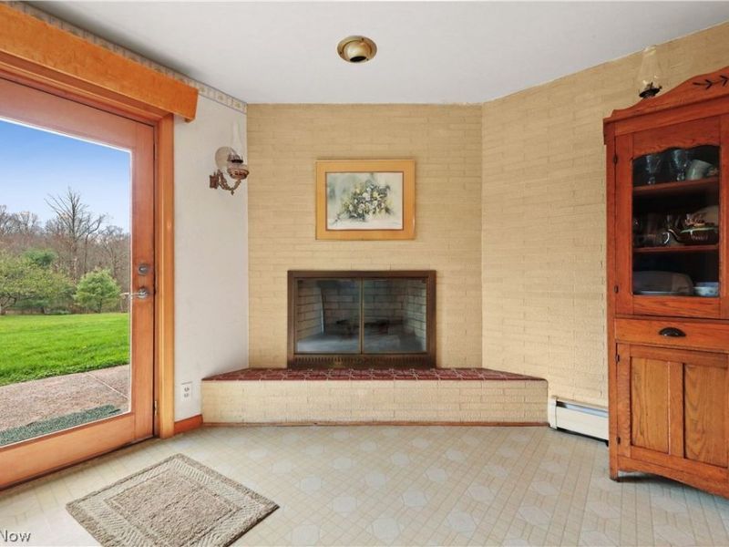 14560 Cenfield Street NE, Alliance, OH 44601 Photo 2