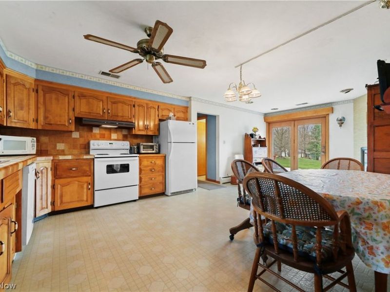 14560 Cenfield Street NE, Alliance, OH 44601 Photo 7