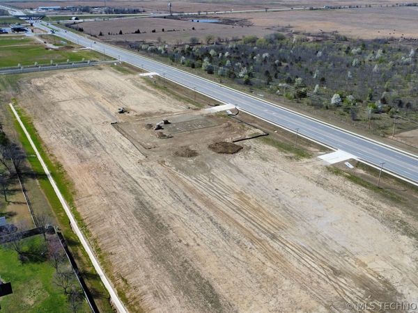 5516 E 146th Street North, Collinsville, OK 74021