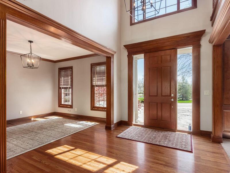 6146 Balmoral Drive, Dublin, OH 43017 Photo 2