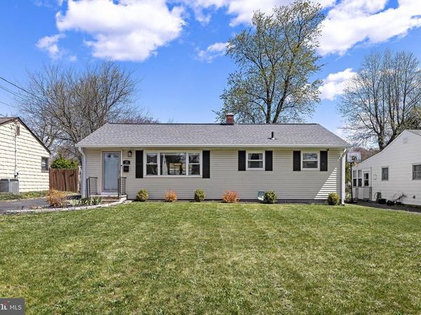 32 EWINGVILLE ROAD, EWING, NJ 08638